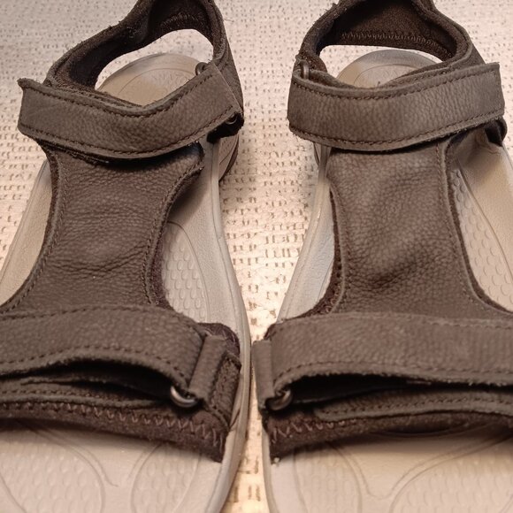 Keen Women's 'Astoria West' T-Strap Sandals leather outdoor trail sandals 10.5 - Picture 10 of 13